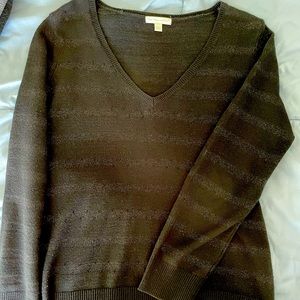 Black v-neck New York & Co light weight sweater